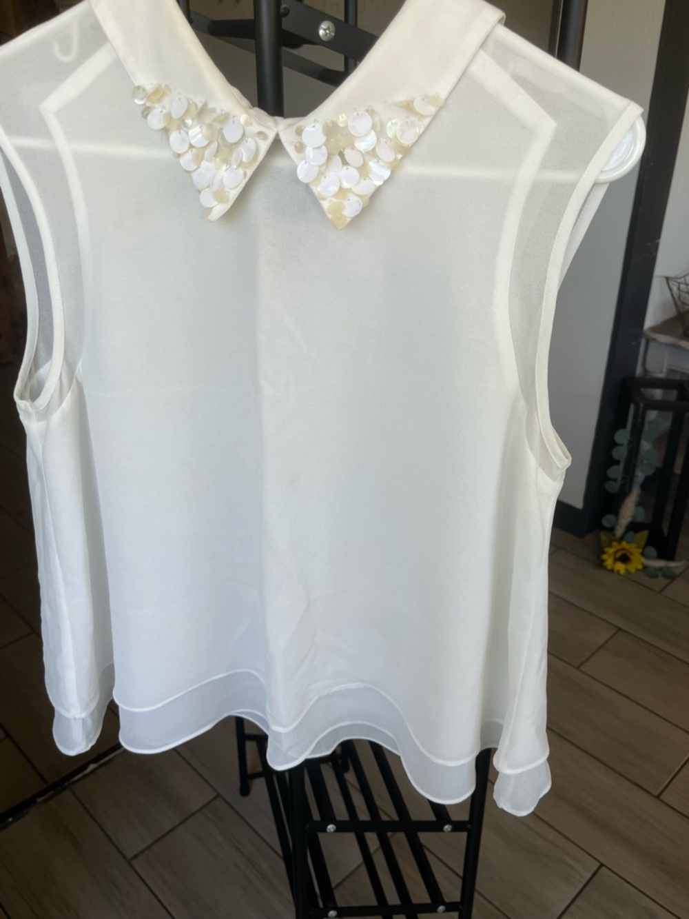 Gianni Bini White Sleeveless Sequin Collar Chiffon Camisole